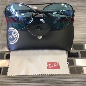 Ray Ban